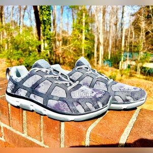 HUK Mens ATTACK Performance White/Black Camo Athletic Fishing Sneakers Size 12